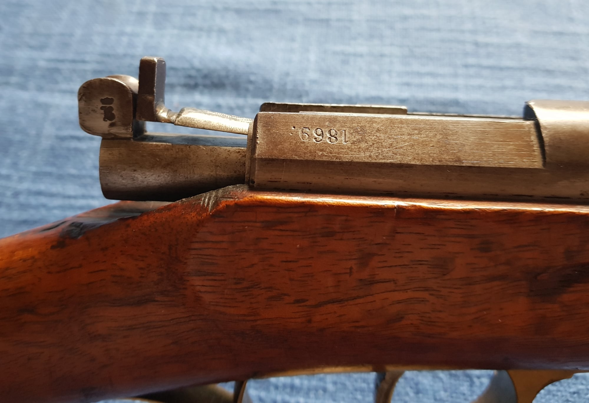 Tonis-Zuendnadelseite