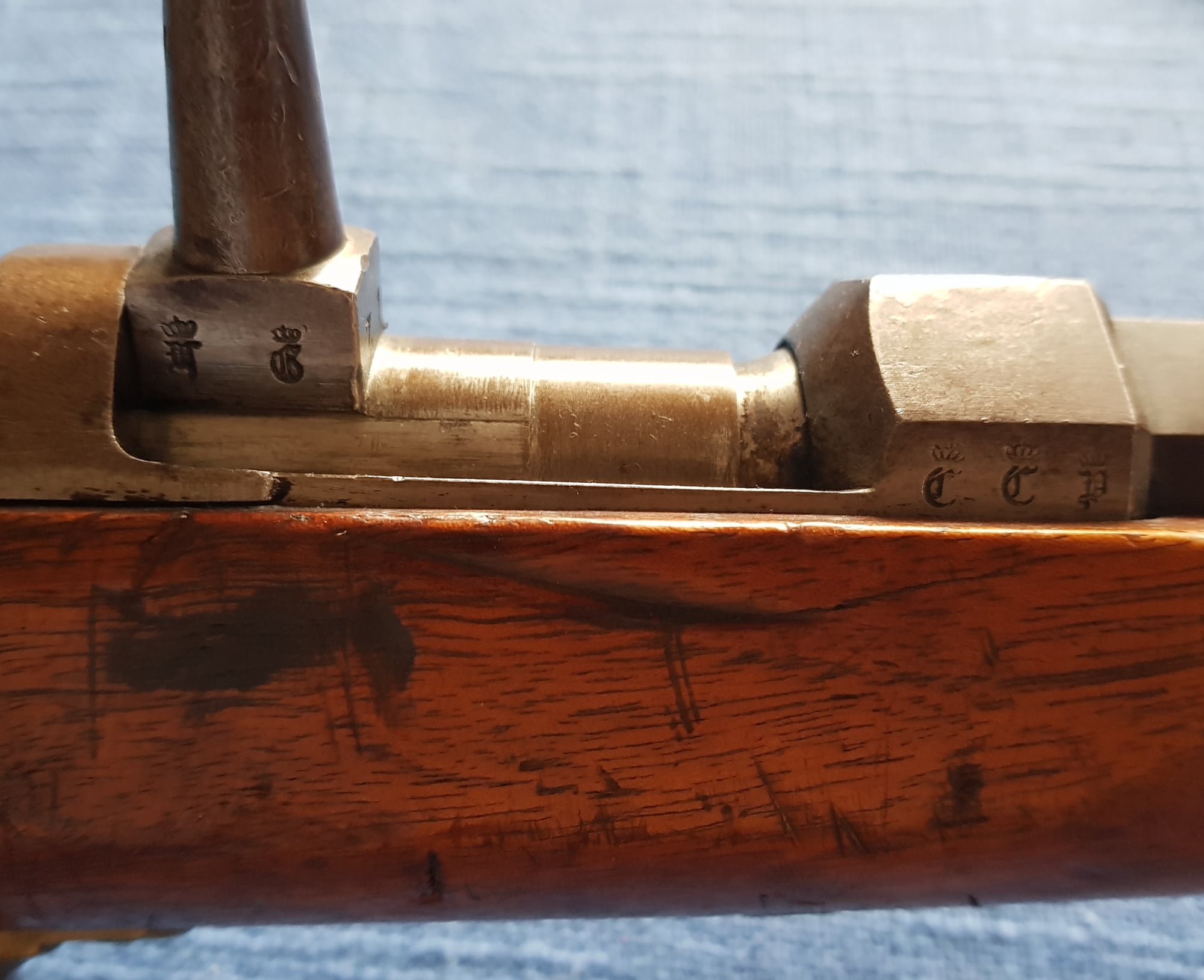 Tonis-Zuendnadelseite