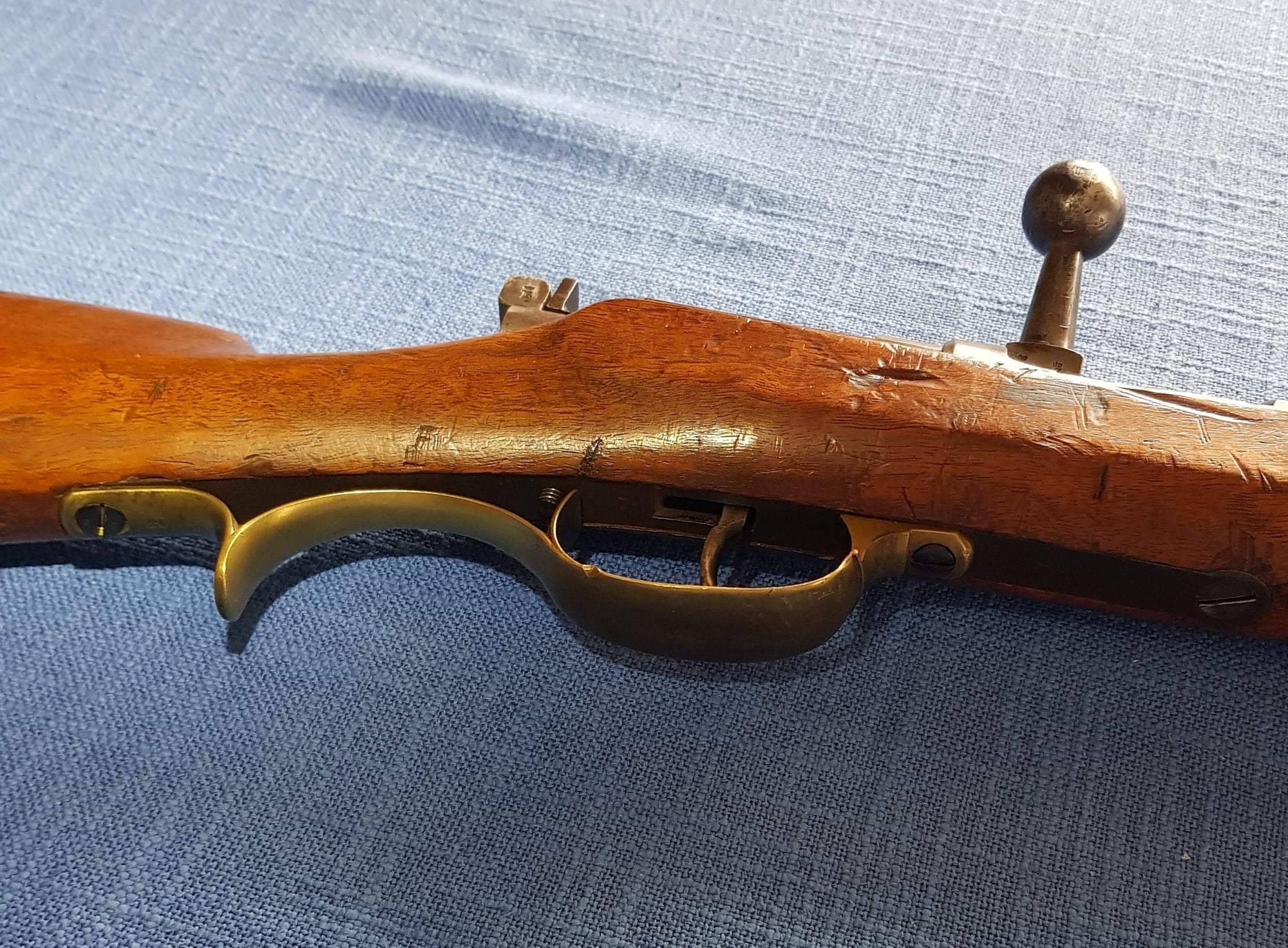 Tonis-Zuendnadelseite